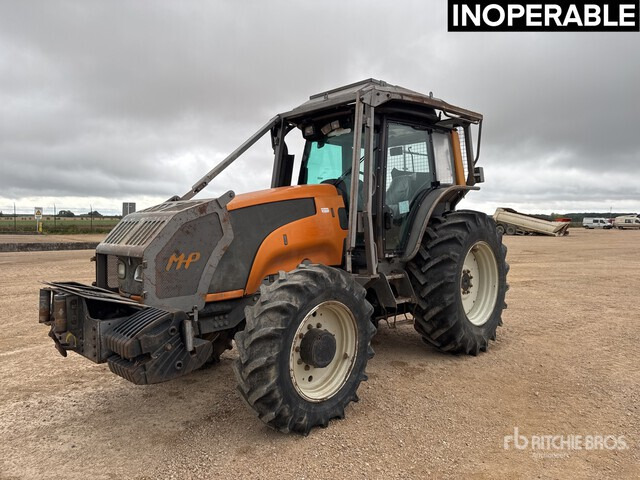 2012 Valtra T121 Tracteur Agricole (Inoperable) 4WD Tractor - Traktor: bild 1 2012 Valtra T121 Tracteur Agricole (Inoperable) 4WD Tractor - Traktor: bild 1