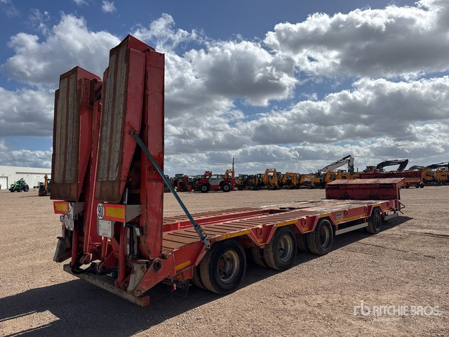 2016 Louault SR44 Quad/A Expandable Axle Semi-Rem ... Lowboy Trailer - Låg lastare semitrailer: bild 4 2016 Louault SR44 Quad/A Expandable Axle Semi-Rem ... Lowboy Trailer - Låg lastare semitrailer: bild 4