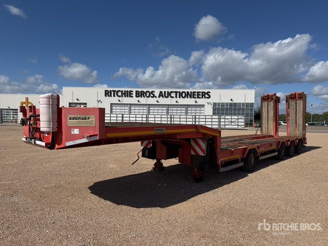 2016 Louault SR44 Quad/A Expandable Axle Semi-Rem ... Lowboy Trailer - Låg lastare semitrailer: bild 2 2016 Louault SR44 Quad/A Expandable Axle Semi-Rem ... Lowboy Trailer - Låg lastare semitrailer: bild 2