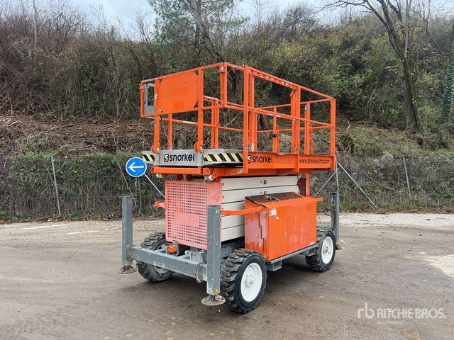 2017 Snorkel S3370RT 4x4 Diesel Nacelle Ciseau Scissor Lift - Saxlift: bild 1 2017 Snorkel S3370RT 4x4 Diesel Nacelle Ciseau Scissor Lift - Saxlift: bild 1