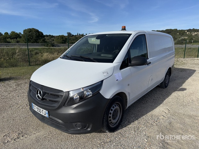 2018 Mercedes-Benz Vito 111 cdi Vehicule Utilitaire Cargo Van - Små skåpbil: bild 2 2018 Mercedes-Benz Vito 111 cdi Vehicule Utilitaire Cargo Van - Små skåpbil: bild 2