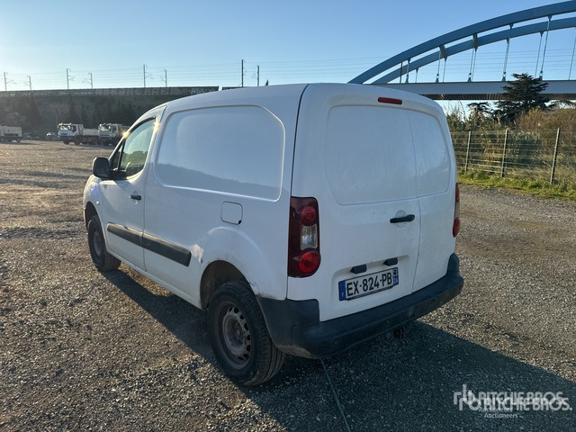 2018 Peugeot Partner Vehicule Utilitaire Cargo Van - Transportbil: bild 2 2018 Peugeot Partner Vehicule Utilitaire Cargo Van - Transportbil: bild 2