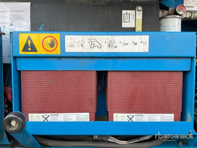 2010 Genie Z135/70 Articulating Boom Lift - Bomlift: bild 5 2010 Genie Z135/70 Articulating Boom Lift - Bomlift: bild 5