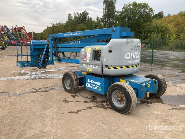 2012 Genie Z45/29 2WD Hybrid Articulating Boom Lift - Bomlift: bild 2 2012 Genie Z45/29 2WD Hybrid Articulating Boom Lift - Bomlift: bild 2