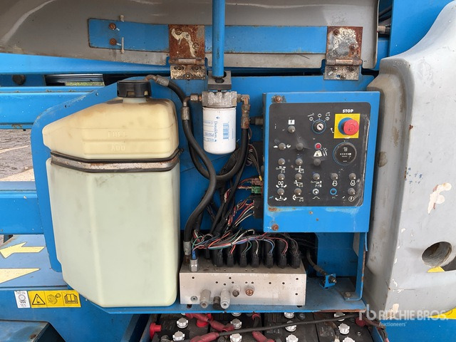 2012 Genie Z45/29 2WD Hybrid Articulating Boom Lift - Bomlift: bild 5 2012 Genie Z45/29 2WD Hybrid Articulating Boom Lift - Bomlift: bild 5