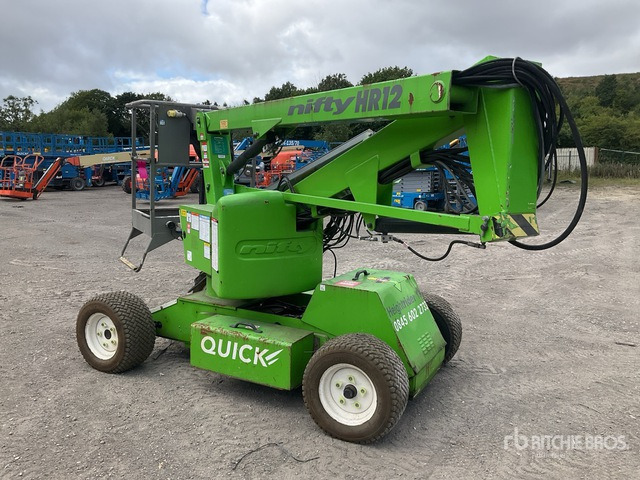 2017 Nifty HR12?NDE 2WD Hybrid Articulating Boom Lift - Bomlift: bild 4 2017 Nifty HR12?NDE 2WD Hybrid Articulating Boom Lift - Bomlift: bild 4