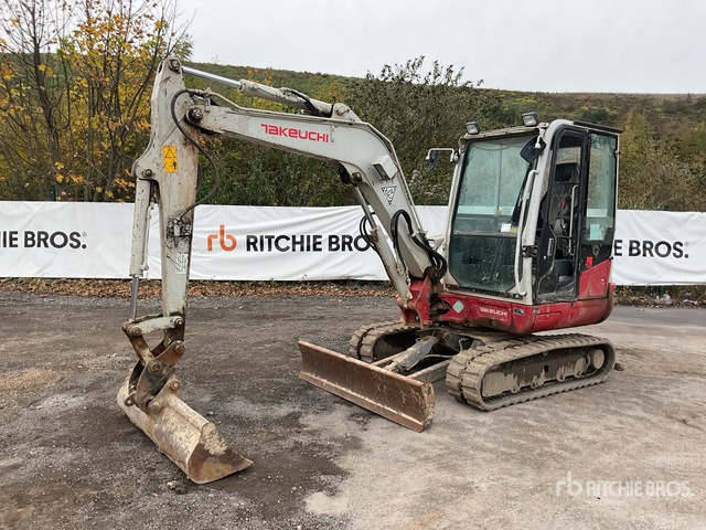 2018 Takeuchi TB240 Mini Excavator: <6.6t - Minigrävmaskin: bild 2 2018 Takeuchi TB240 Mini Excavator: <6.6t - Minigrävmaskin: bild 2