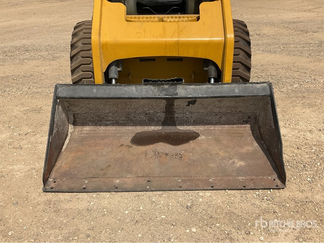 2002 Cat 226 - Kompaktlastare/ Slirstyrda lastare: bild 5 2002 Cat 226 - Kompaktlastare/ Slirstyrda lastare: bild 5