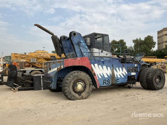 2004 Fantuzzi CS45KM 45 ton (Inoperable) Container Handler - Containertruck: bild 3 2004 Fantuzzi CS45KM 45 ton (Inoperable) Container Handler - Containertruck: bild 3