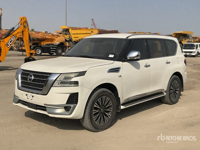 2015 Nissan Patrol Platinum 4x4 SUV - SUV: bild 1 2015 Nissan Patrol Platinum 4x4 SUV - SUV: bild 1
