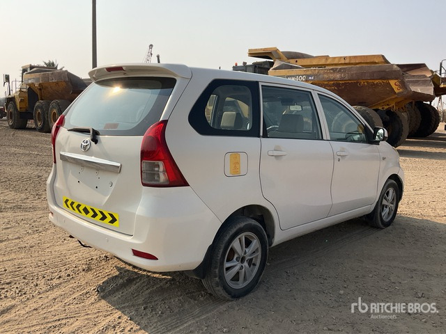 2015 Toyota Avanza Minivan - Personbil: bild 3 2015 Toyota Avanza Minivan - Personbil: bild 3