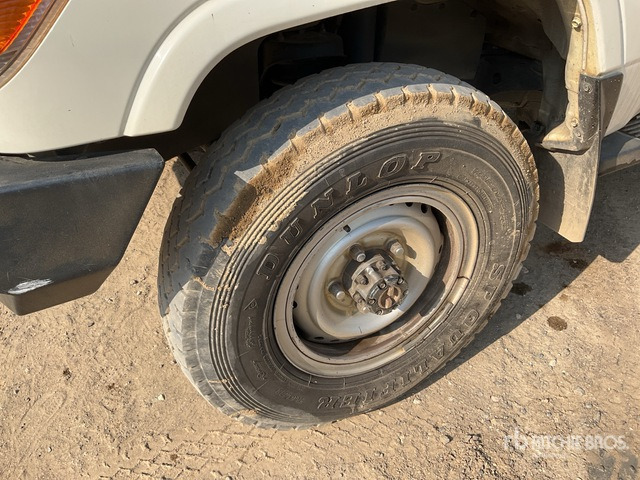 2016 Toyota Land Cruiser 76R 4x4 SUV - SUV: bild 4 2016 Toyota Land Cruiser 76R 4x4 SUV - SUV: bild 4