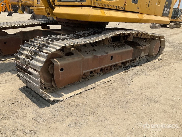 2017 Komatsu PC300-8M0 - Bandgrävare: bild 5 2017 Komatsu PC300-8M0 - Bandgrävare: bild 5