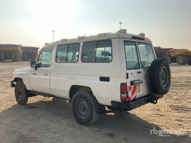 2018 Toyota Land Cruiser 78R 4x4 SUV - SUV: bild 3 2018 Toyota Land Cruiser 78R 4x4 SUV - SUV: bild 3