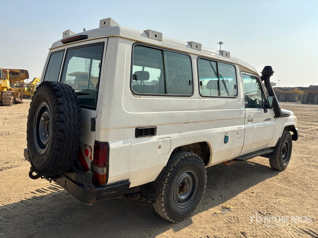 2018 Toyota Land Cruiser 78R 4x4 SUV - SUV: bild 3 2018 Toyota Land Cruiser 78R 4x4 SUV - SUV: bild 3