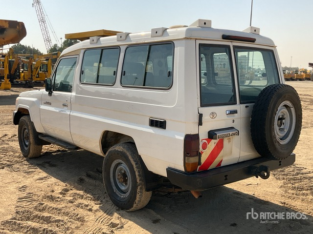 2018 Toyota Land Cruiser 78R 4x4 SUV - SUV: bild 3 2018 Toyota Land Cruiser 78R 4x4 SUV - SUV: bild 3