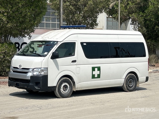 2022 Toyota Hiace High Roof 4x2 Ambulance - Ambulans: bild 1 2022 Toyota Hiace High Roof 4x2 Ambulance - Ambulans: bild 1