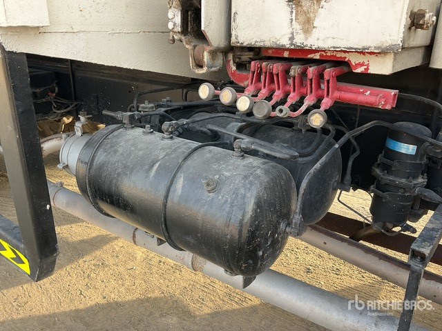 Nissan TF20 - Flakbil, Kranbil: bild 5 Nissan TF20 - Flakbil, Kranbil: bild 5