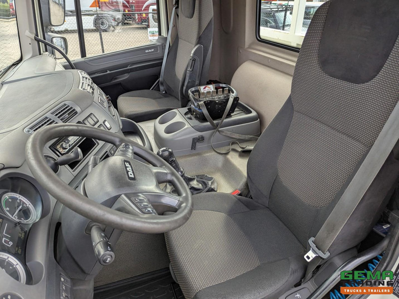DAF CF 330 FAT 6x4 Dagcab Euro6A - Open laadbak 6.4m + PM 15522 - RadioGrafisch - Handgeschakeld - 08/2025APK - Flakbil, Kranbil: bild 5 DAF CF 330 FAT 6x4 Dagcab Euro6A - Open laadbak 6.4m + PM 15522 - RadioGrafisch - Handgeschakeld - 08/2025APK - Flakbil, Kranbil: bild 5