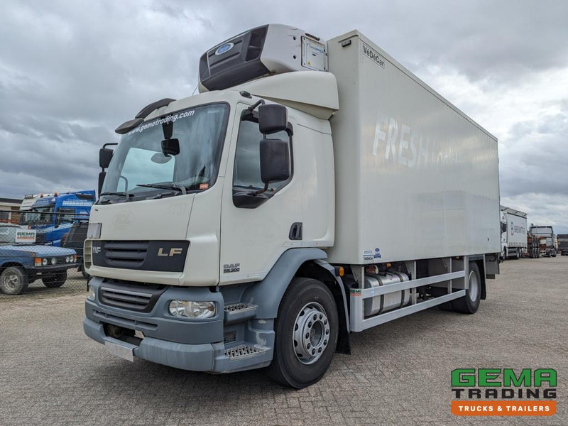 DAF FA LF55.300 4x2 Sleepcab 18T Euro5 Koel-VriesBak 6.45m + Carrier Supra 750 - Laadklep 1500KG (V781) - Isotermiska lastbil: bild 1 DAF FA LF55.300 4x2 Sleepcab 18T Euro5 Koel-VriesBak 6.45m + Carrier Supra 750 - Laadklep 1500KG (V781) - Isotermiska lastbil: bild 1