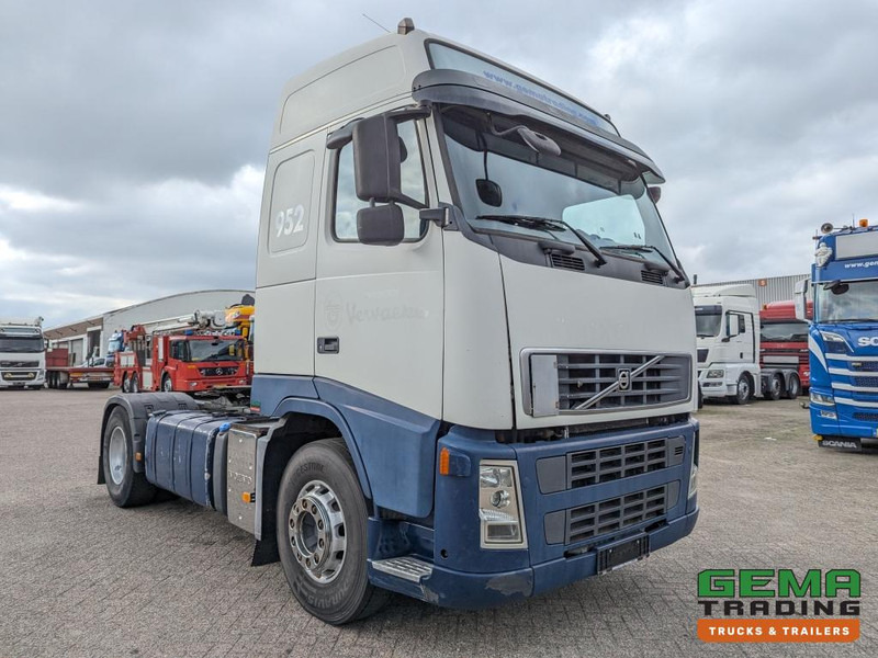 Volvo FH400 4x2 Euro5 FH400 4x2 Globetrotter Euro5  - ADR FL AT OX  (T1513) - Dragbil: bild 2 Volvo FH400 4x2 Euro5 FH400 4x2 Globetrotter Euro5  - ADR FL AT OX  (T1513) - Dragbil: bild 2