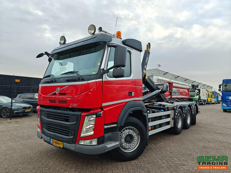 Volvo FM 460 8x4/4 Dagcabine Euro6B - HaakarmSysteem Hyvalift 30.62S 30T - NaafReductie - Lift/NaloopAs - Vangmuil - Lastväxlare lastbil: bild 1 Volvo FM 460 8x4/4 Dagcabine Euro6B - HaakarmSysteem Hyvalift 30.62S 30T - NaafReductie - Lift/NaloopAs - Vangmuil - Lastväxlare lastbil: bild 1