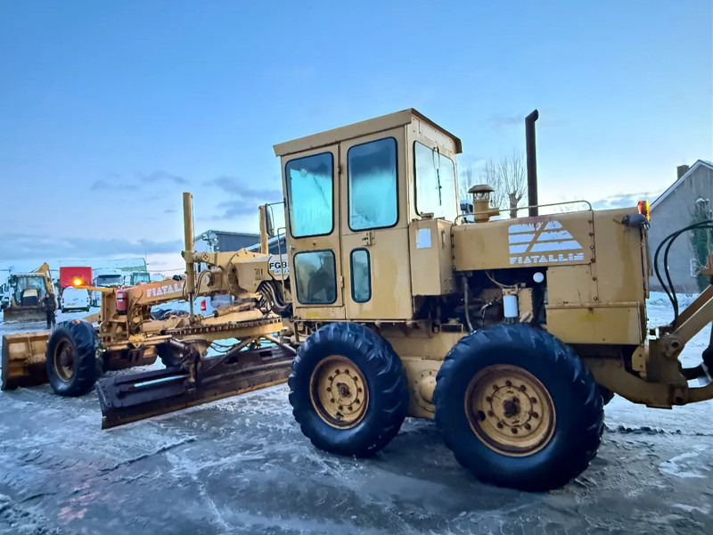 Fiat Allis FG85 ARTICULATED GRADER Ripper + Front blade - Väghyvel: bild 3 Fiat Allis FG85 ARTICULATED GRADER Ripper + Front blade - Väghyvel: bild 3