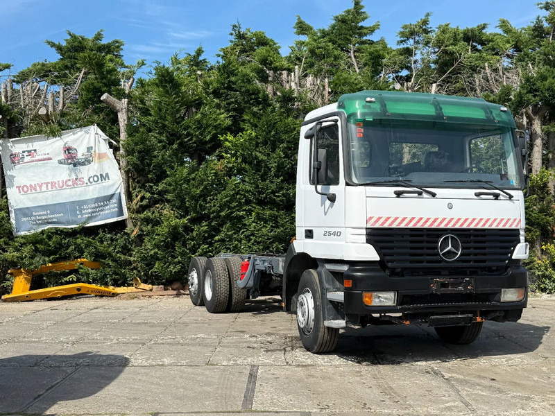 Mercedes-Benz Actros 2540 V6 6X2 Chassis Spring/Air Manual gearbox - Chassi lastbil: bild 1 Mercedes-Benz Actros 2540 V6 6X2 Chassis Spring/Air Manual gearbox - Chassi lastbil: bild 1