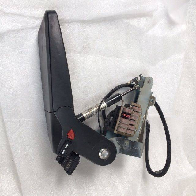 Armrest with many functions for Caterpillar - Elektriskt system för Materialhanteringsutrustning: bild 5 Armrest with many functions for Caterpillar - Elektriskt system för Materialhanteringsutrustning: bild 5