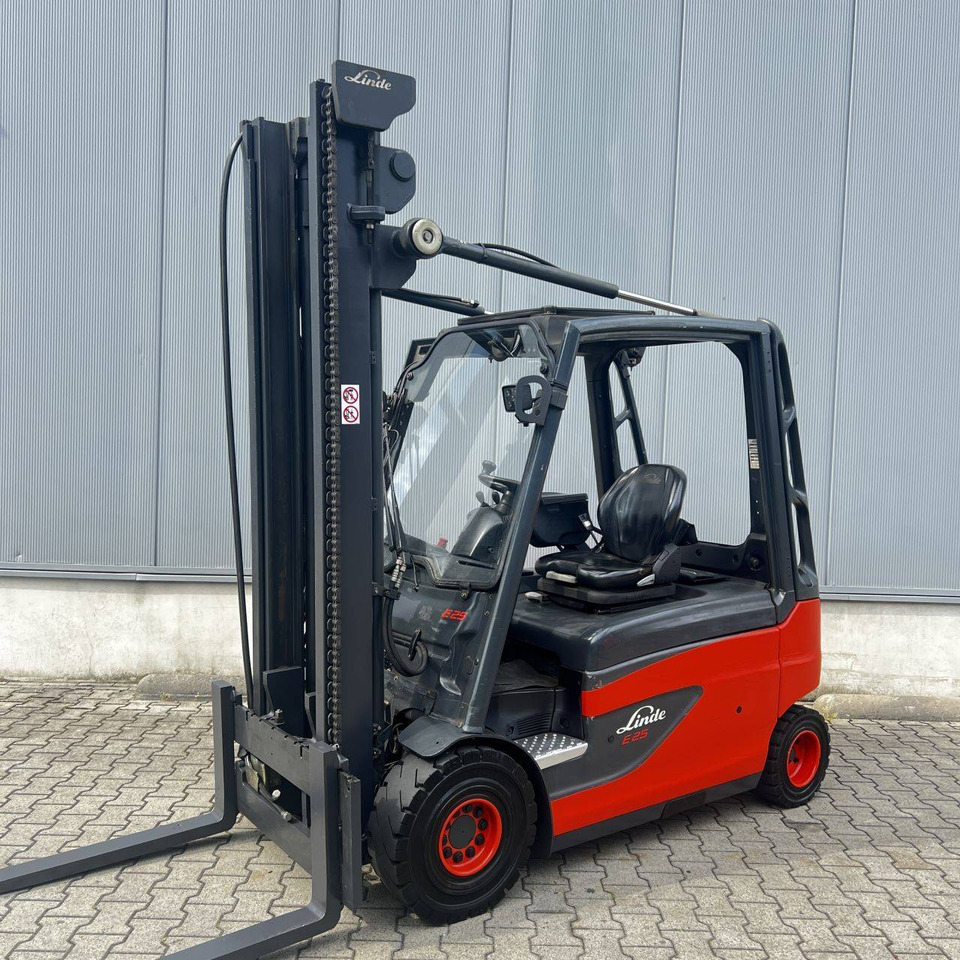 Linde E25L (387) - Eltruck: bild 1 Linde E25L (387) - Eltruck: bild 1
