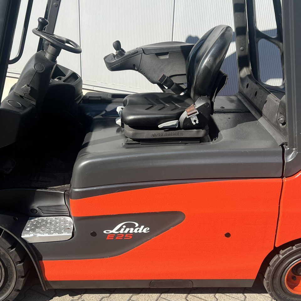 Linde E25L (387) - Eltruck: bild 5 Linde E25L (387) - Eltruck: bild 5