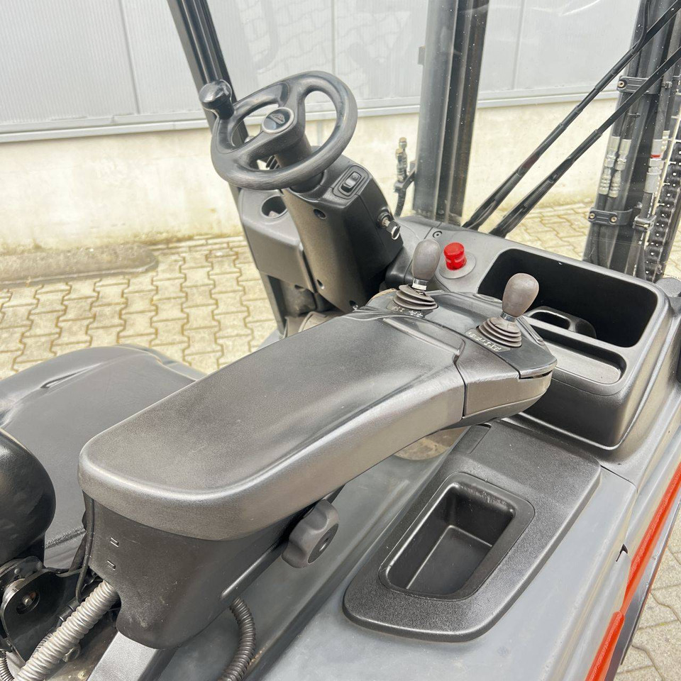 Linde E25L (387) - Eltruck: bild 3 Linde E25L (387) - Eltruck: bild 3