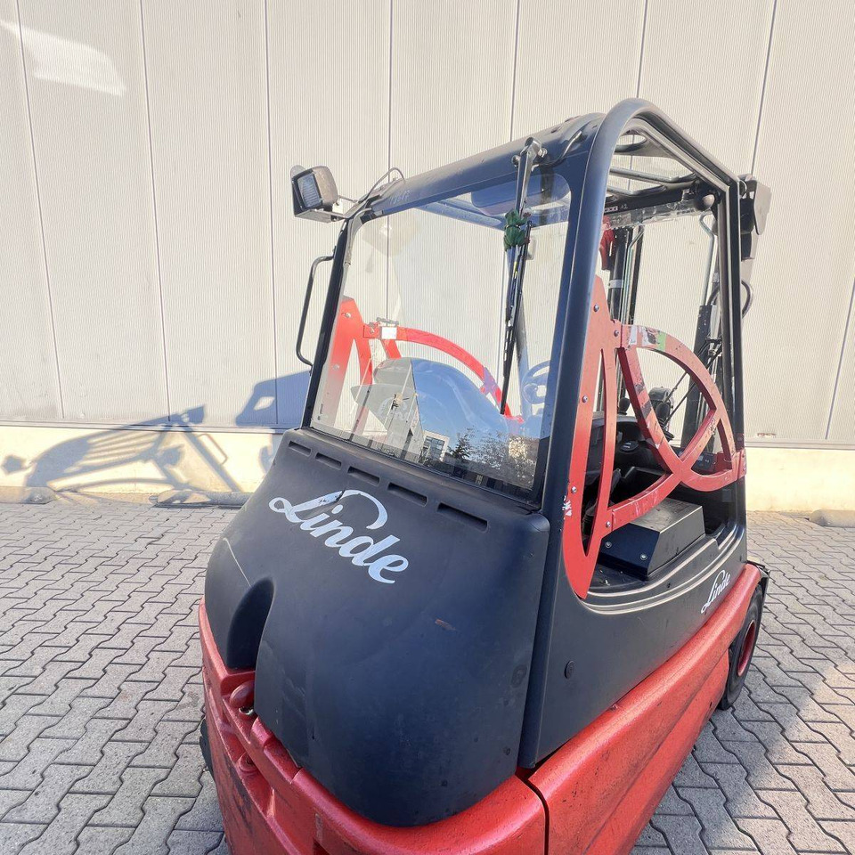 Linde E25S (336-03) - Eltruck: bild 3 Linde E25S (336-03) - Eltruck: bild 3