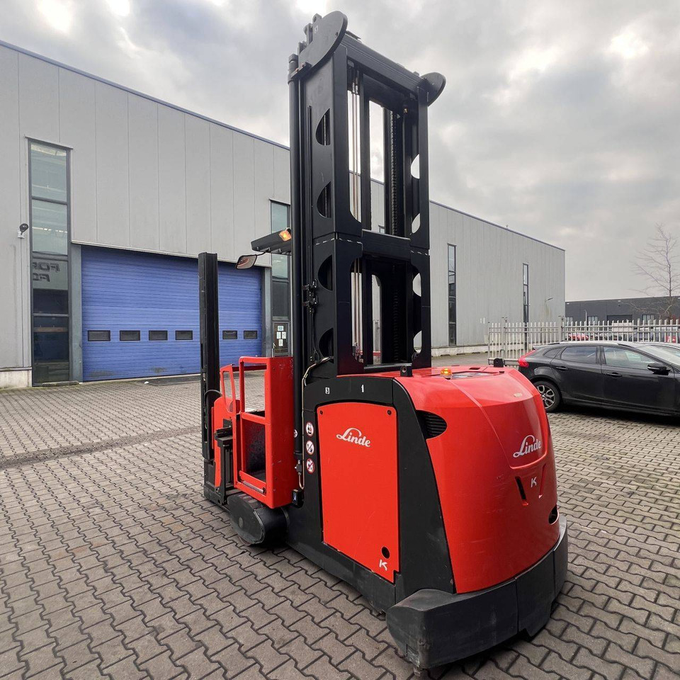 Linde Kombi L-Head (011) - Lagerhylla: bild 1 Linde Kombi L-Head (011) - Lagerhylla: bild 1