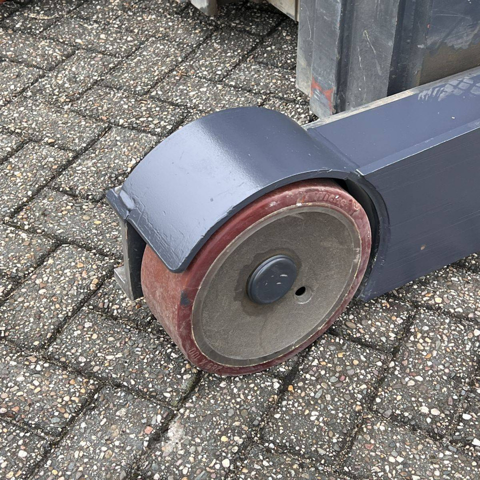 Skjutstativtruck Linde R14HD (1120): bild 14