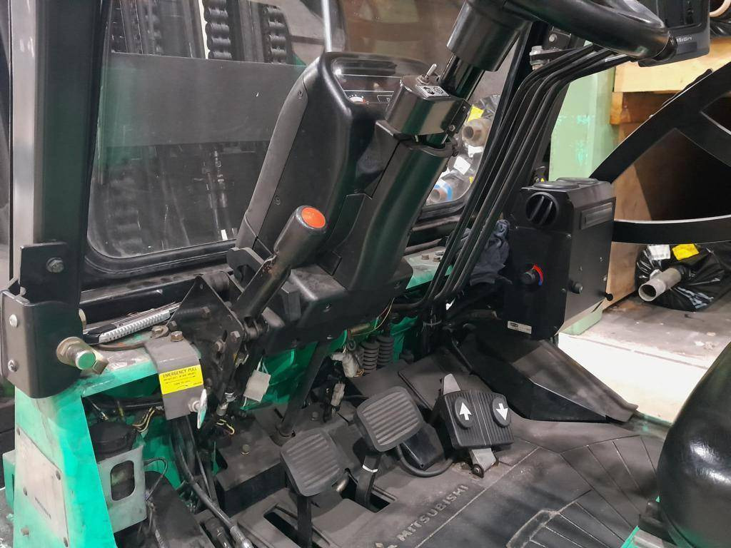 Mitsubishi FGC70K - Gasoltruck: bild 4 Mitsubishi FGC70K - Gasoltruck: bild 4