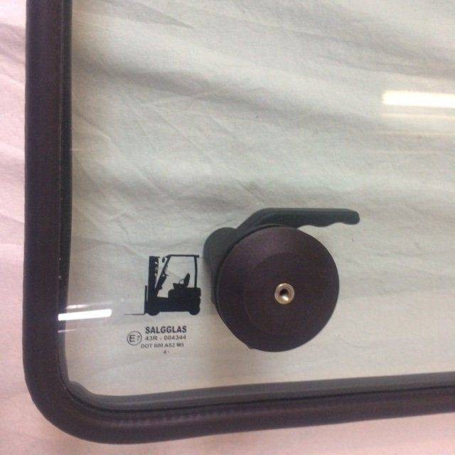 Rear windows for Caterpillar / Mitsubishi - Fönster och reservdelar för Materialhanteringsutrustning: bild 3 Rear windows for Caterpillar / Mitsubishi - Fönster och reservdelar för Materialhanteringsutrustning: bild 3