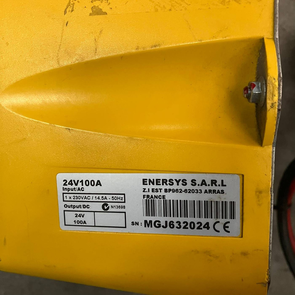 Hawker 24V/100A Lifetech - Reservdelar för Materialhanteringsutrustning: bild 2 Hawker 24V/100A Lifetech - Reservdelar för Materialhanteringsutrustning: bild 2