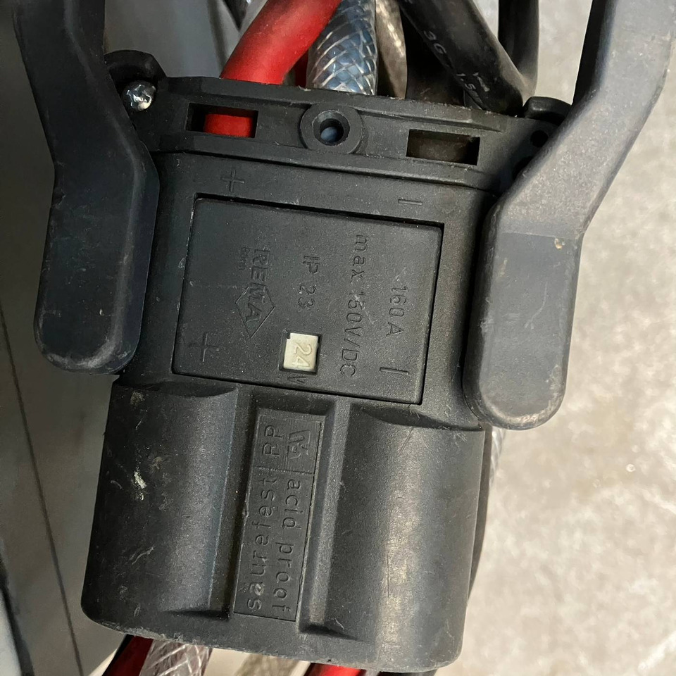 Hawker 24V/72A Lifetech TC1LT - Reservdelar för Materialhanteringsutrustning: bild 3 Hawker 24V/72A Lifetech TC1LT - Reservdelar för Materialhanteringsutrustning: bild 3