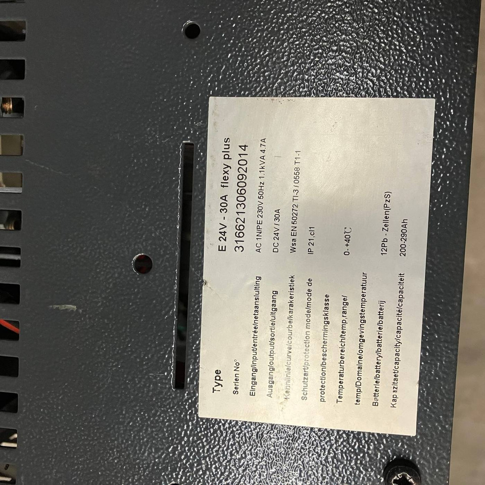 Linde Flexy Plus 24V/30A - Reservdelar för Materialhanteringsutrustning: bild 4 Linde Flexy Plus 24V/30A - Reservdelar för Materialhanteringsutrustning: bild 4