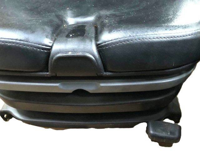 Seat for Linde 1120 Series - Säte för Materialhanteringsutrustning: bild 2 Seat for Linde 1120 Series - Säte för Materialhanteringsutrustning: bild 2