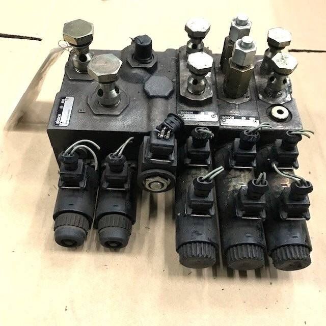 Valve Block for Still R60-30,R60-35, R60-40, R60-45, R60-50 - Hydraulventil för Materialhanteringsutrustning: bild 1 Valve Block for Still R60-30,R60-35, R60-40, R60-45, R60-50 - Hydraulventil för Materialhanteringsutrustning: bild 1