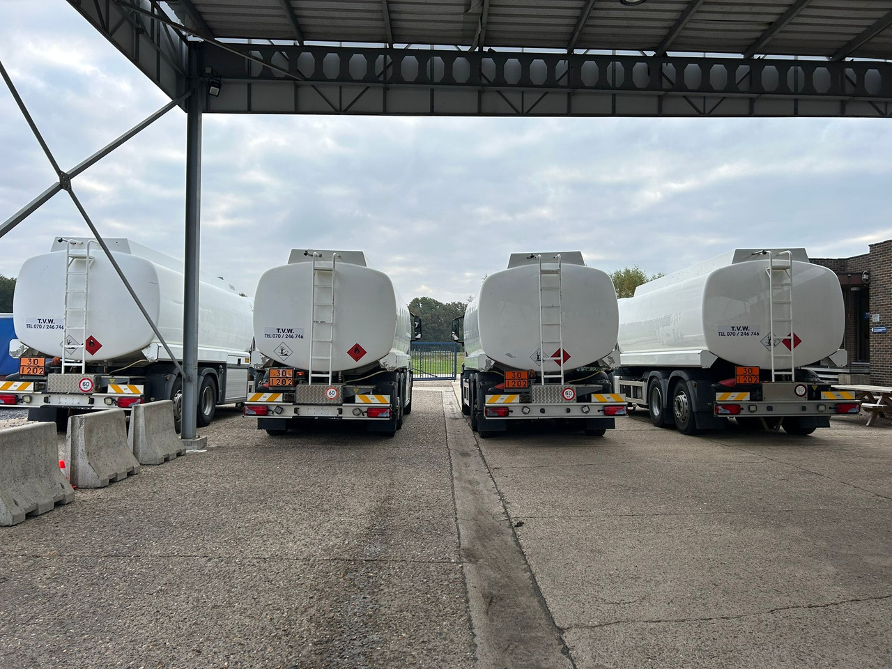 MAN TGS (lot of 4) - Tankbil: bild 5 MAN TGS (lot of 4) - Tankbil: bild 5