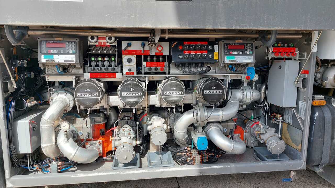 MERCEDES ACTROS - Tankbil: bild 3 MERCEDES ACTROS - Tankbil: bild 3