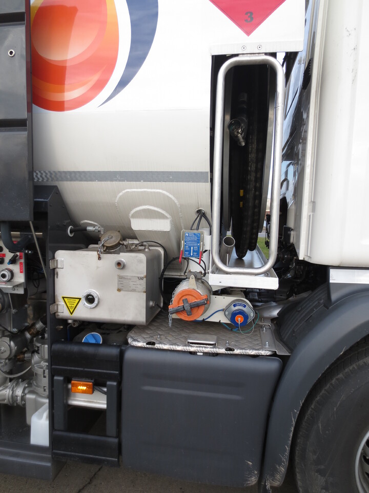 SCANIA G370 - Tankbil: bild 2 SCANIA G370 - Tankbil: bild 2