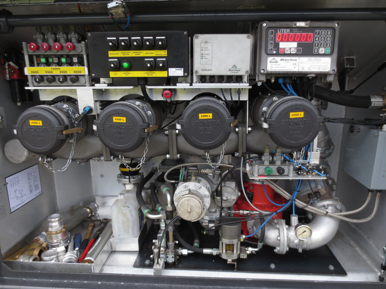 SCANIA G370 - Tankbil: bild 4 SCANIA G370 - Tankbil: bild 4