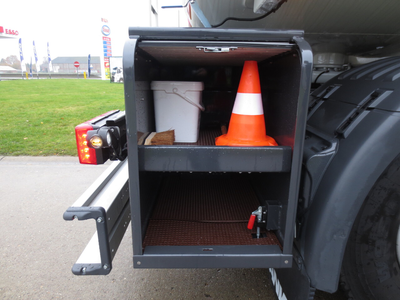 SCANIA G370 - Tankbil: bild 5 SCANIA G370 - Tankbil: bild 5