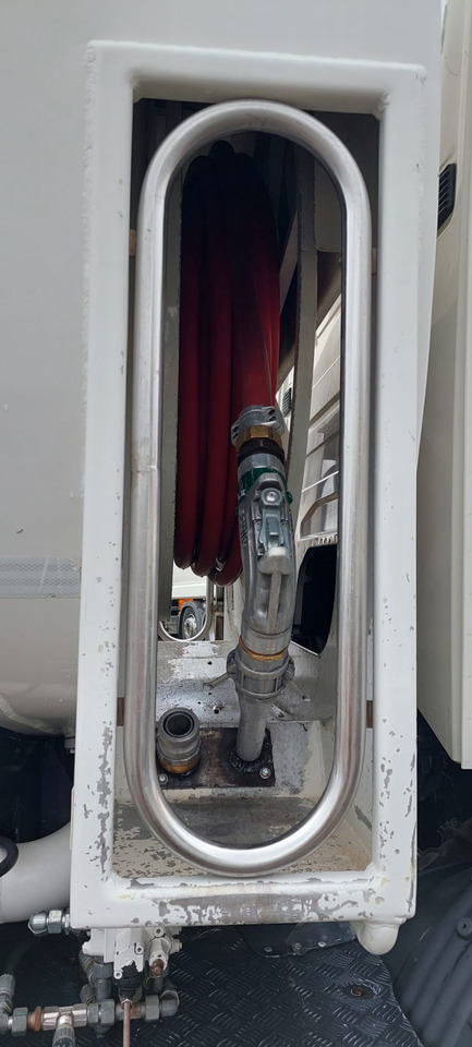 SCANIA G380 - Tankbil: bild 2 SCANIA G380 - Tankbil: bild 2