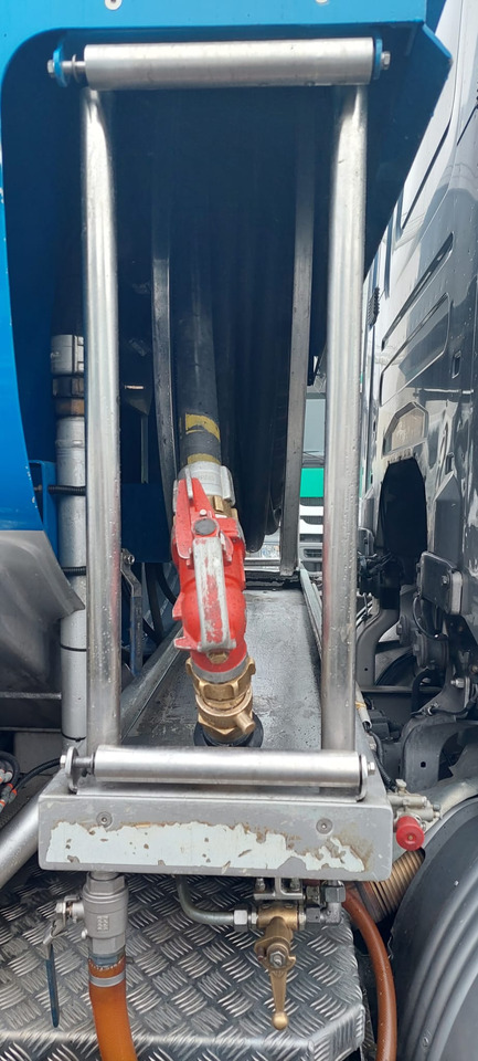 SCANIA G400 - Tankbil: bild 2 SCANIA G400 - Tankbil: bild 2