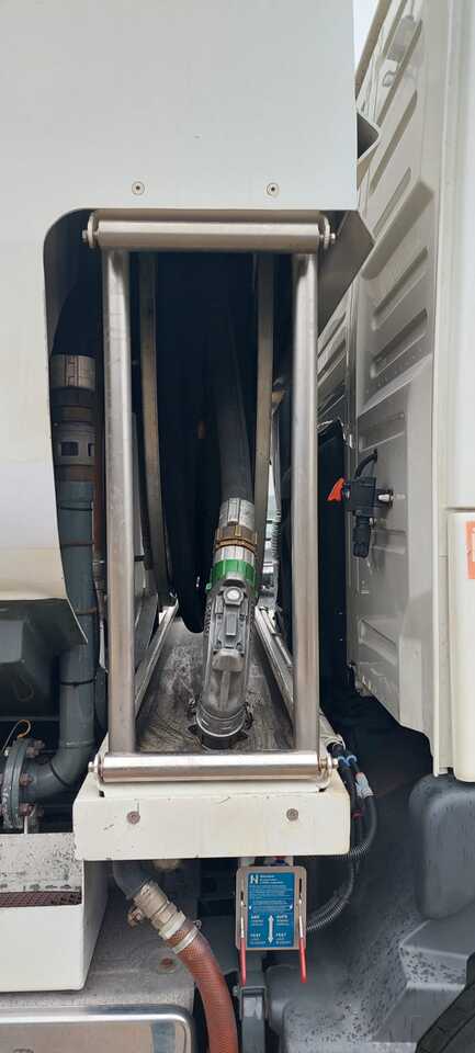 VOLVO FM - Tankbil: bild 2 VOLVO FM - Tankbil: bild 2